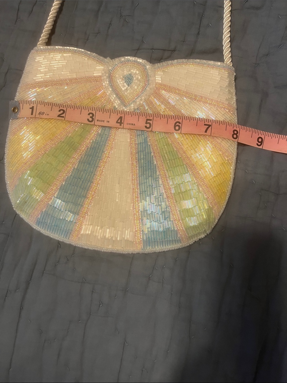 Handcrafted unique pastel sequined bag - Picture 7 of 10